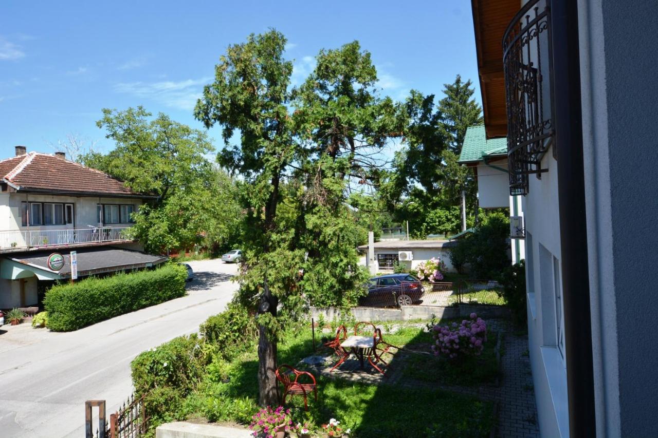 Nour El Donya Villa Bihać Exterior foto
